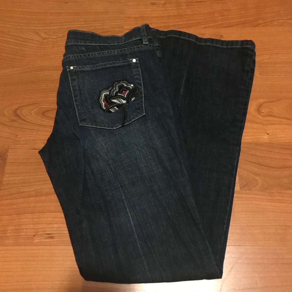 White house Black Market jeans